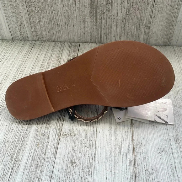 NWT ZARA FLAT GENUINE LEATHER SANDALS WITH CHAIN - Picture 3 of 9